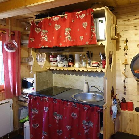 Charmant Mazot Savoyard A Hauteluce: Ideal Pour Couple, Proche Commerces Et Ski, Bien Equipe - Fr-1-342-263 Exterior photo
