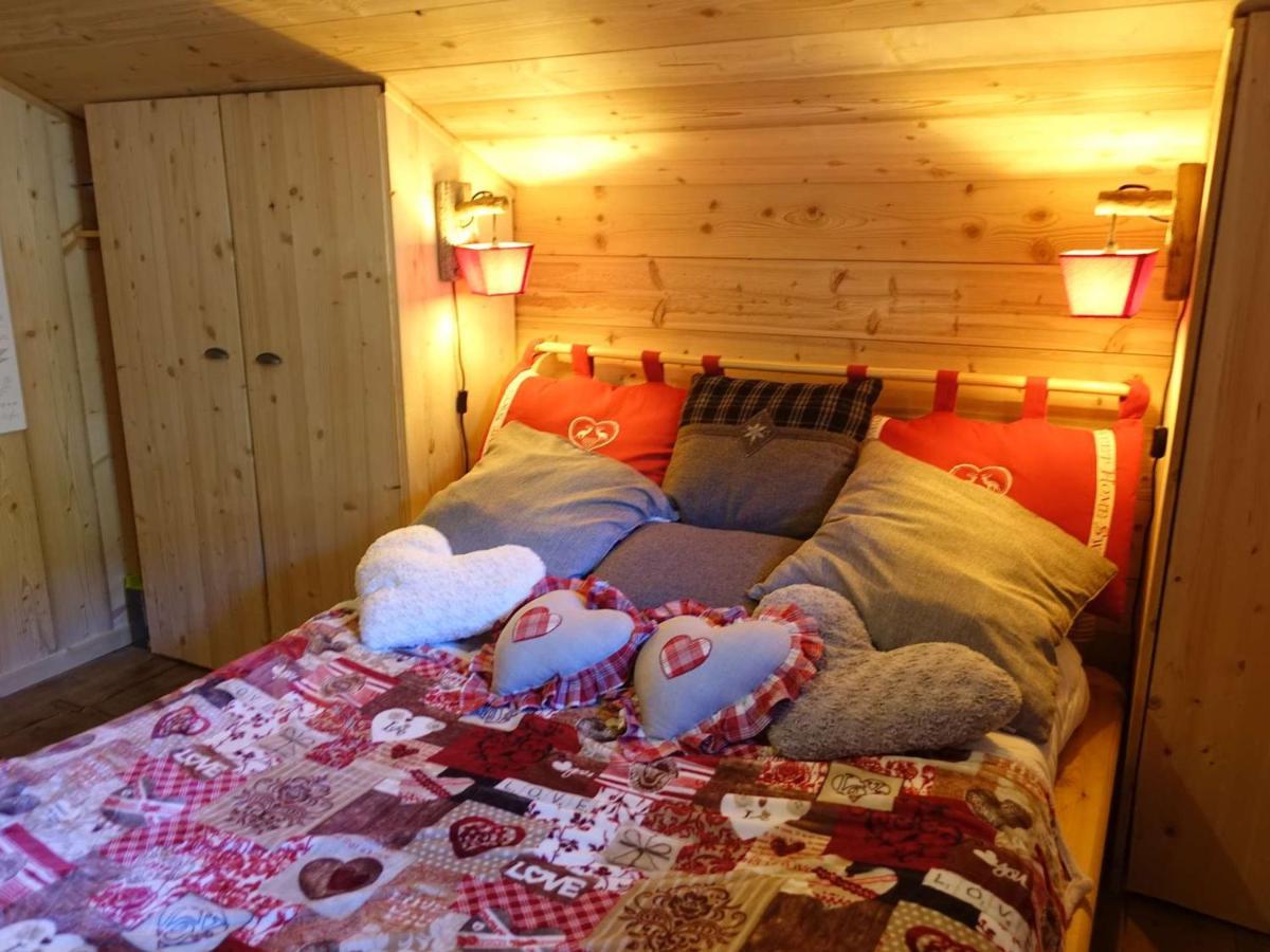 Charmant Mazot Savoyard A Hauteluce: Ideal Pour Couple, Proche Commerces Et Ski, Bien Equipe - Fr-1-342-263 Exterior photo